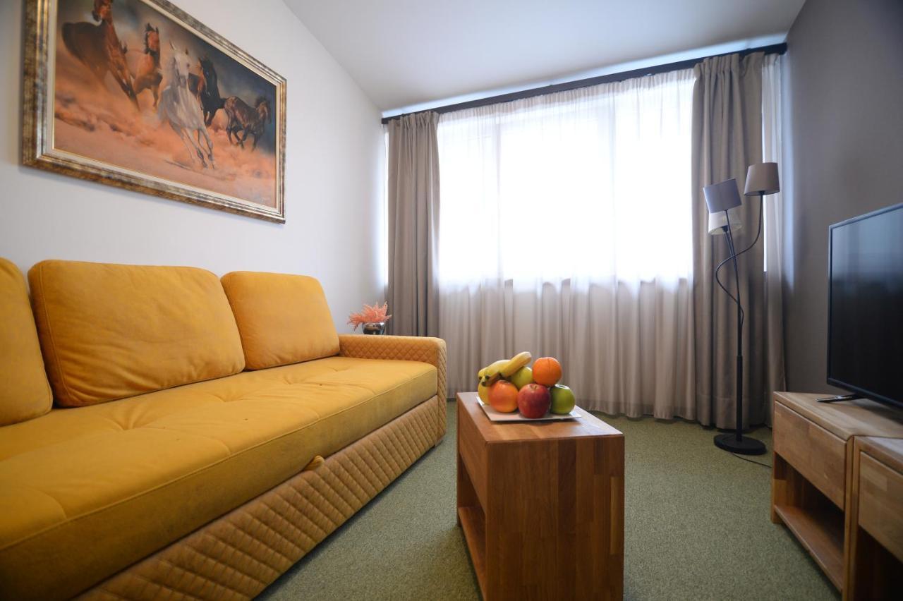 Lucani Apartmani Carolija מראה חיצוני תמונה