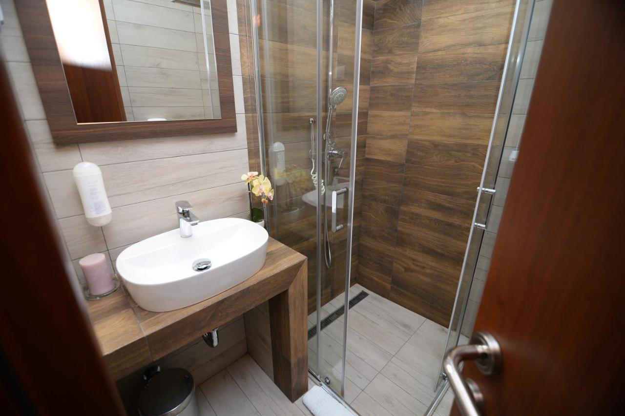Lucani Apartmani Carolija מראה חיצוני תמונה