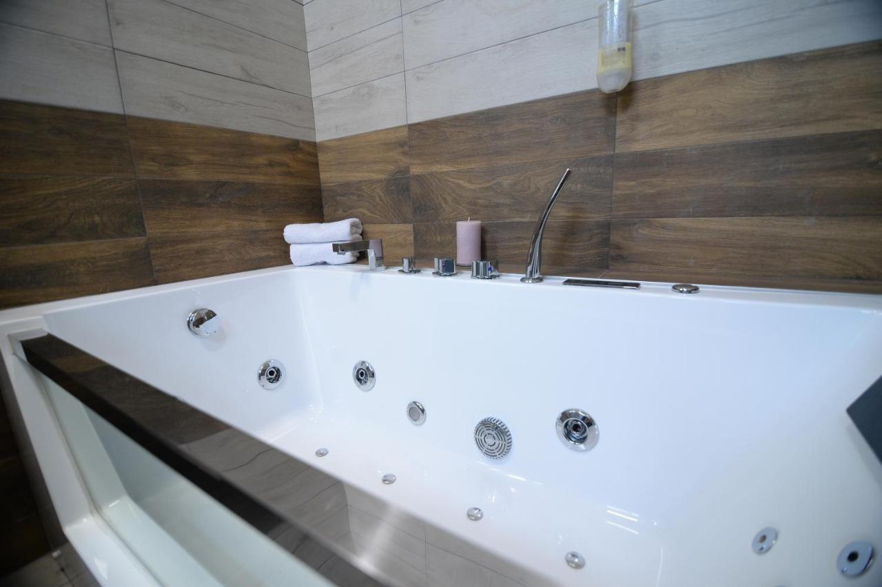 Lucani Apartmani Carolija מראה חיצוני תמונה