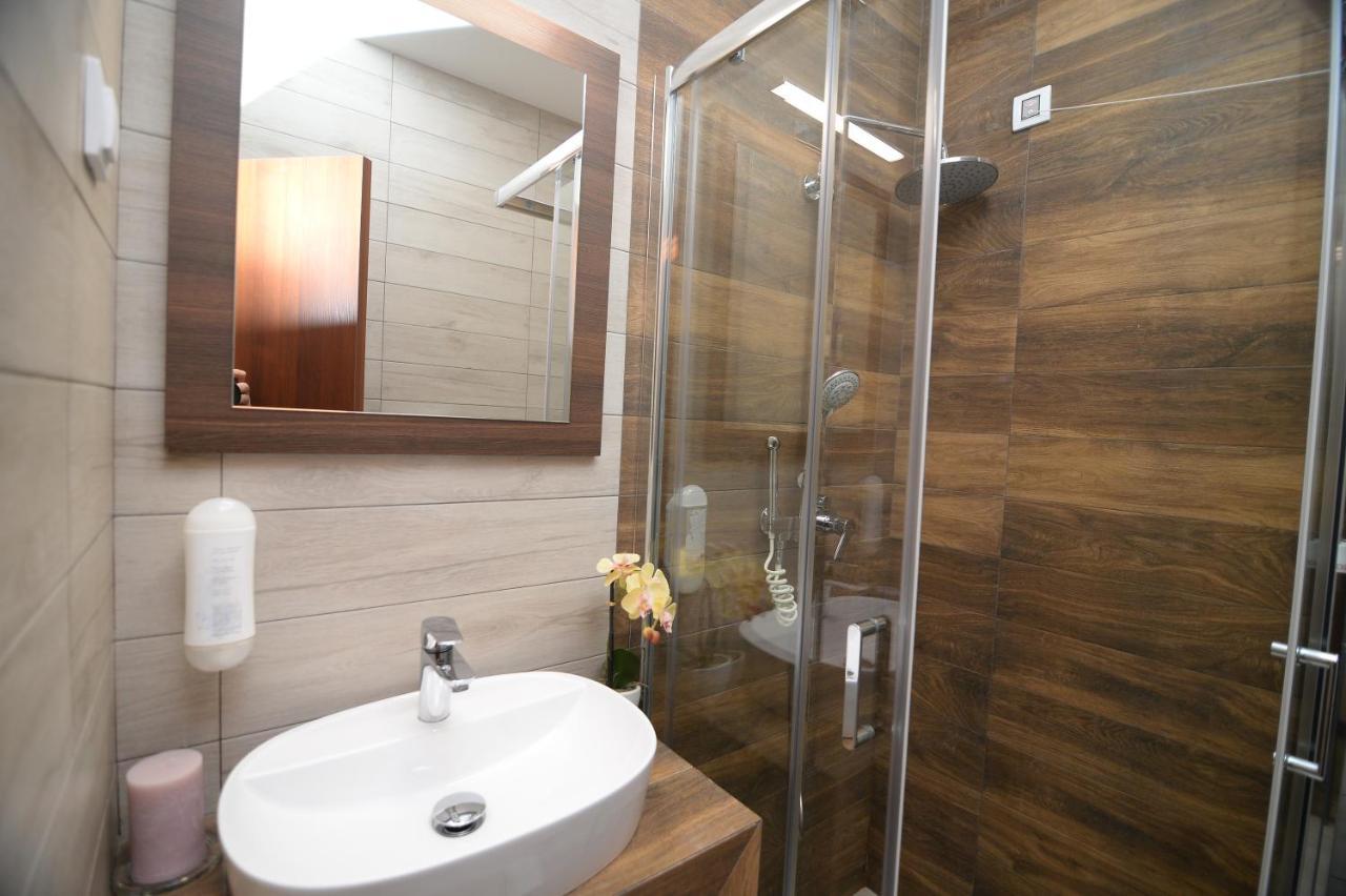 Lucani Apartmani Carolija מראה חיצוני תמונה